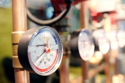 Levné teplo do domu bez využití fosilních paliv. Vytopíte dům, ohřejete vodu