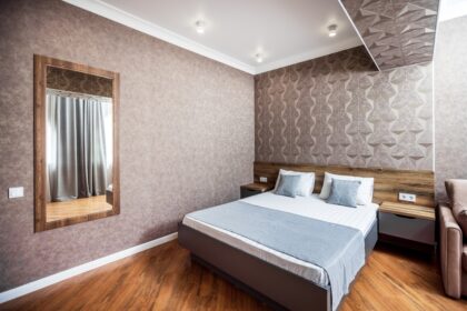 Moderní čalouněné postele vám nabídnou maximální pohodlí