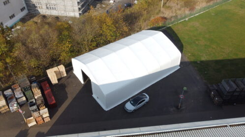 Skladujte zboží na vlastním pozemku v pronajaté hale