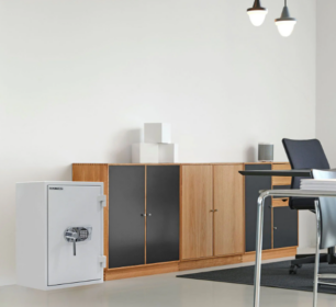 Jak vybrat správný trezor pro domácnost i firmu: Bezpečnost, certifikace a praktičnost v podání trezorů Rottner