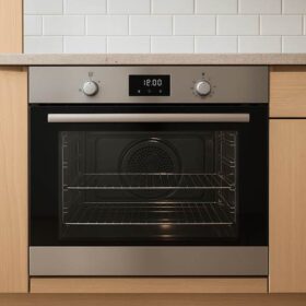 Jak správně vybrat troubu do kuchyně