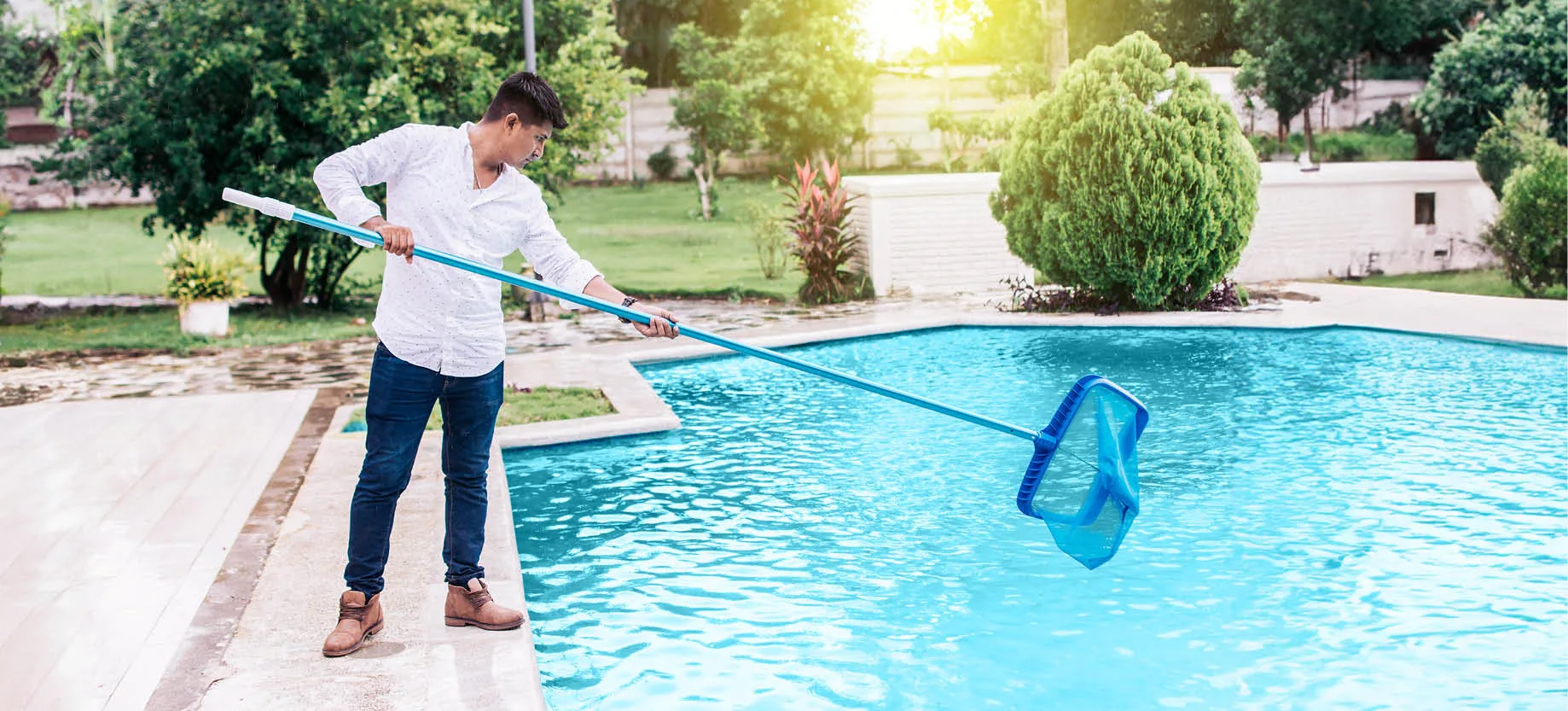 What_You_ll_Need_to_Clean_Your_Pool