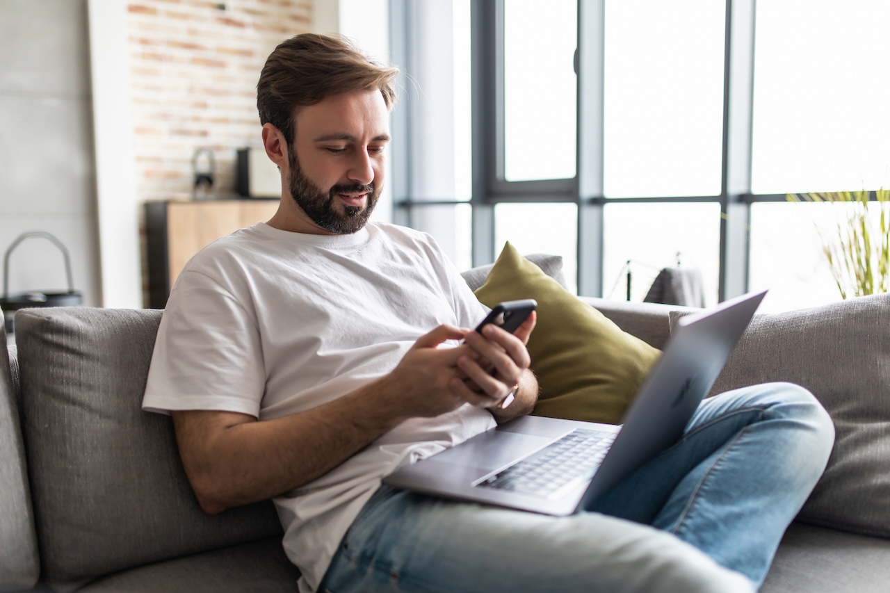 Méně papírování, více ze života: Proč moderní podnikatelé přecházejí na on-line fakturaci