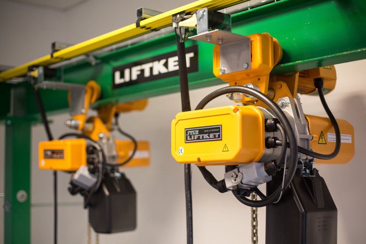 Co by si lidstvo počalo bez řetězových kladkostrojů?