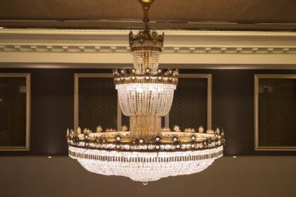 Jak zakomponovat historické prvky do moderního interiéru