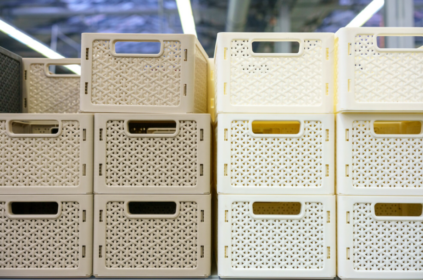 Kdy zvolit plastové palety místo dřevěných?